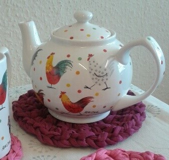Easy peasy teapot stand and coasters